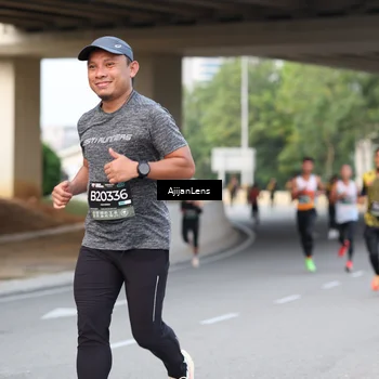 Runner Photo 6454014
