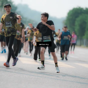 Runner Photo 6454024