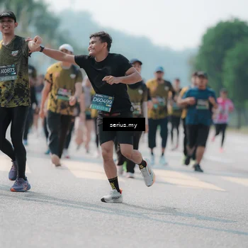 Runner Photo 6454039
