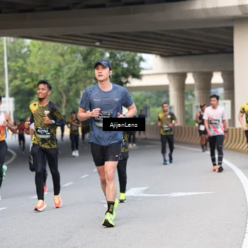 Runner Photo 6454061