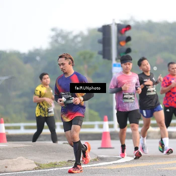 Runner Photo 6454074