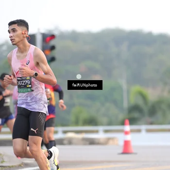 Runner Photo 6454077