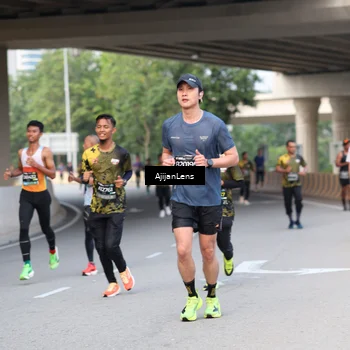 Runner Photo 6454087