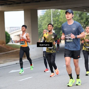 Runner Photo 6454115