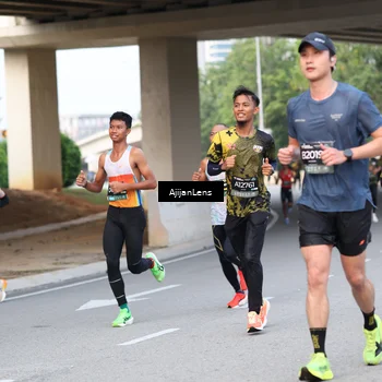 Runner Photo 6454118
