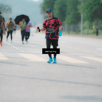 Runner Photo 6454135