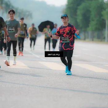 Runner Photo 6454149