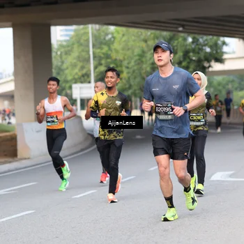 Runner Photo 6454160