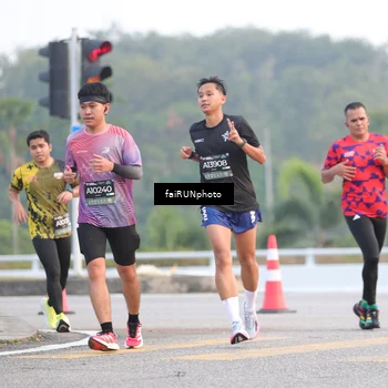 Runner Photo 6454177
