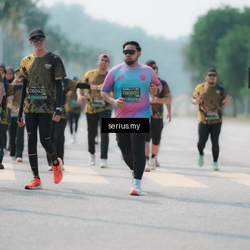 Runner Photo 6454229