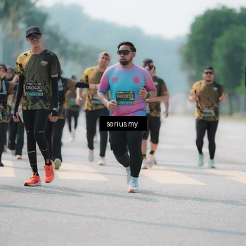 Runner Photo 6454238