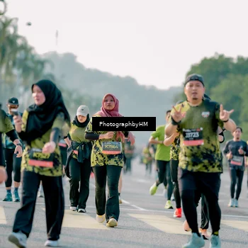 Runner Photo 6454260