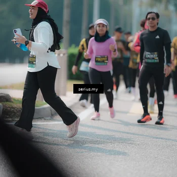 Runner Photo 6454287