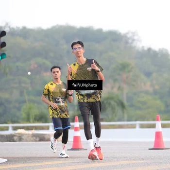 Runner Photo 6454295