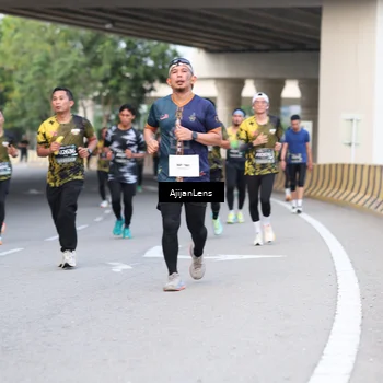 Runner Photo 6454332