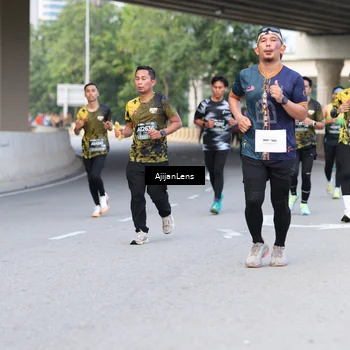 Runner Photo 6454347