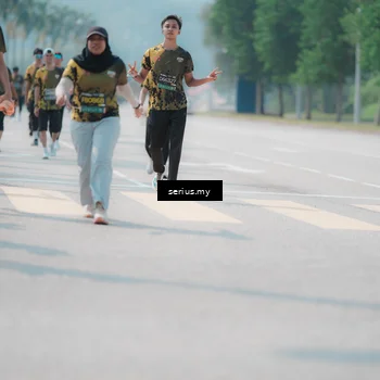 Runner Photo 6454355