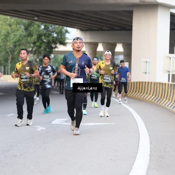 Runner Photo 6454357