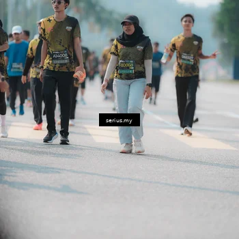 Runner Photo 6454362