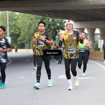 Runner Photo 6454368