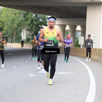 Runner Photo 6454400