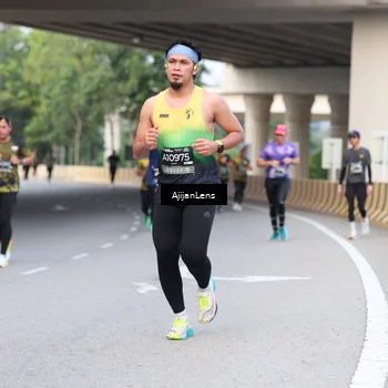 Runner Photo 6454444