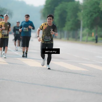 Runner Photo 6454475