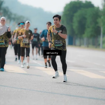 Runner Photo 6454499