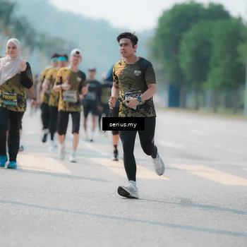 Runner Photo 6454502