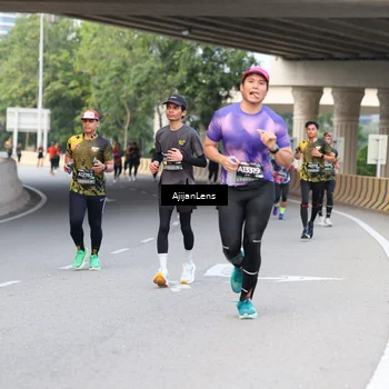 Runner Photo 6454597