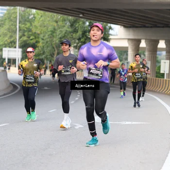 Runner Photo 6454613