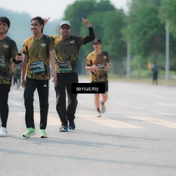 Runner Photo 6454771