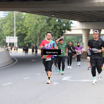 Runner Photo 6454825