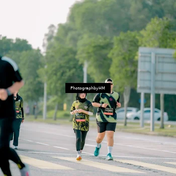 Runner Photo 6454874