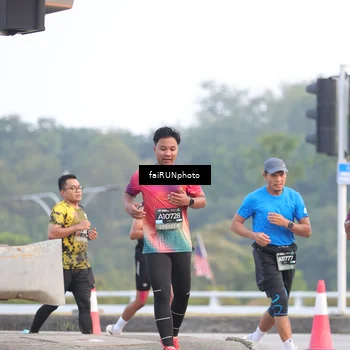 Runner Photo 6454925