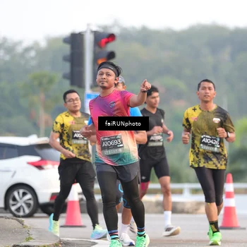Runner Photo 6455015