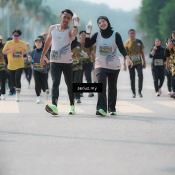 Runner Photo 6455024