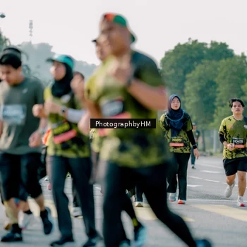 Runner Photo 6455057
