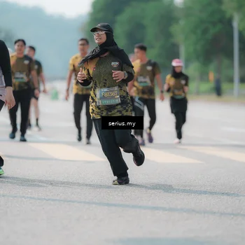 Runner Photo 6455083