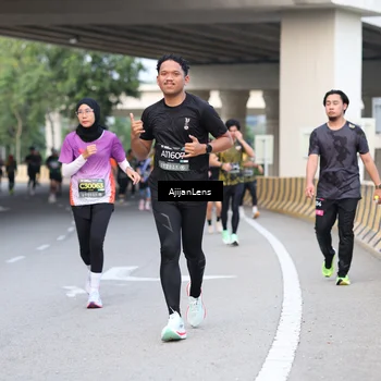 Runner Photo 6455109