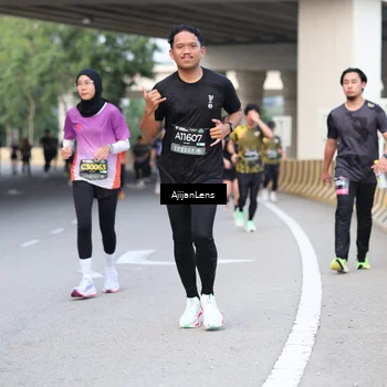 Runner Photo 6455110