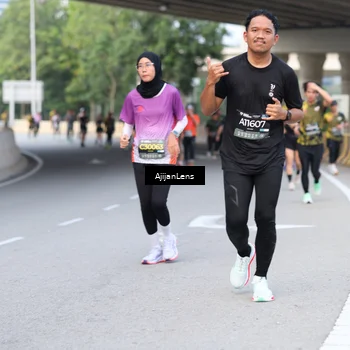 Runner Photo 6455125