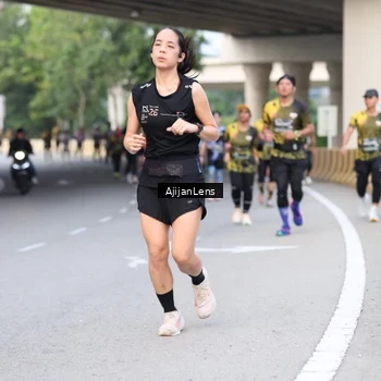 Runner Photo 6455290