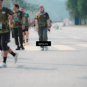 Runner Photo 6455337