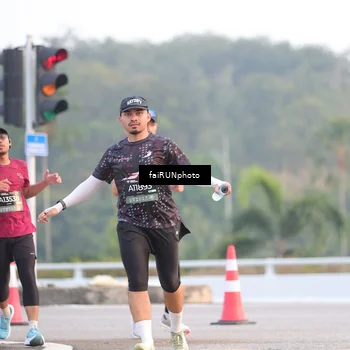 Runner Photo 6455399