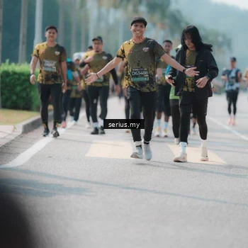 Runner Photo 6455676