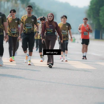 Runner Photo 6455764