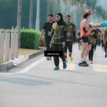 Runner Photo 6455768
