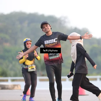 Runner Photo 6455772