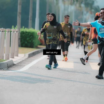Runner Photo 6455781